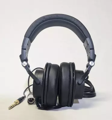 Audio-Technica - ATH-M50xSTS StreamSet Streaming Headset - XLR 4
